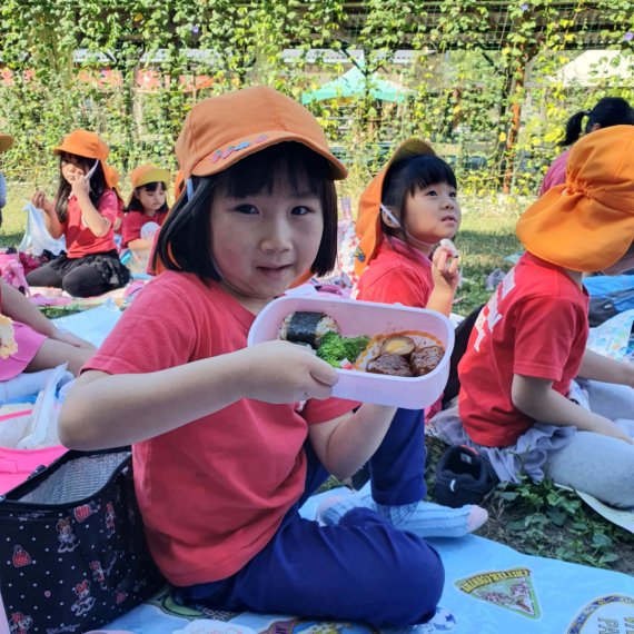 秋の遠足  Field Trip to Aichi Farm