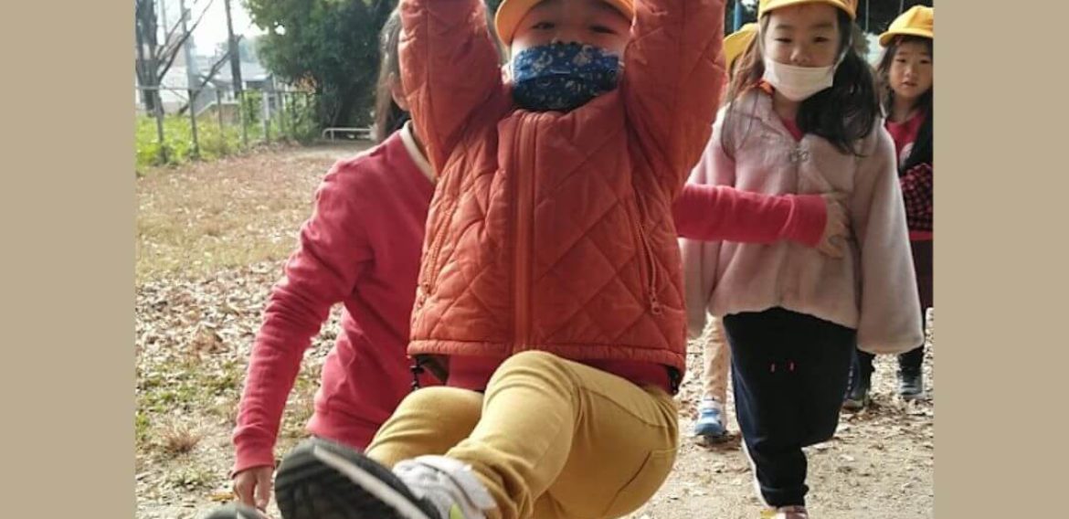 鉄棒～Hummingbirds on the Bar