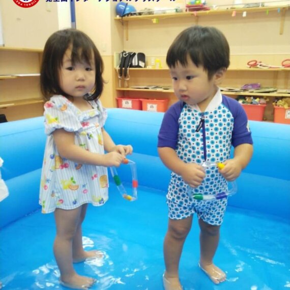 Ducklings and Hatchlings Pool Play