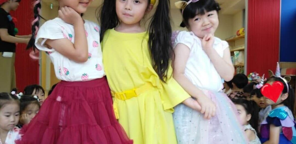 子どもたちの個性が大爆発！🎉「Wacky Wednesday（ワッキー・ウェンズデー）」開催👕🧦✨Wacky Wednesday!