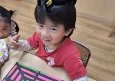 Parrots Class Love Art!