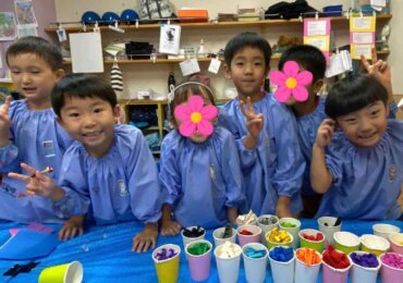 ☆～にぎると固い、手を開くととろ～り！英語で楽しむ科学とアート｜年長☆White Eaglets Get Creative!